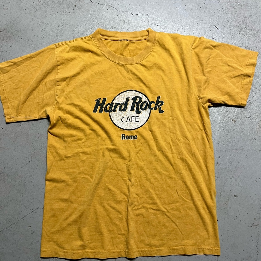 Hard Rock Cafe Men's Yellow T-Shirt